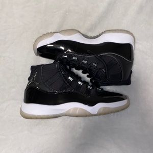 WMNS AIR JORDAN 11 RETRO